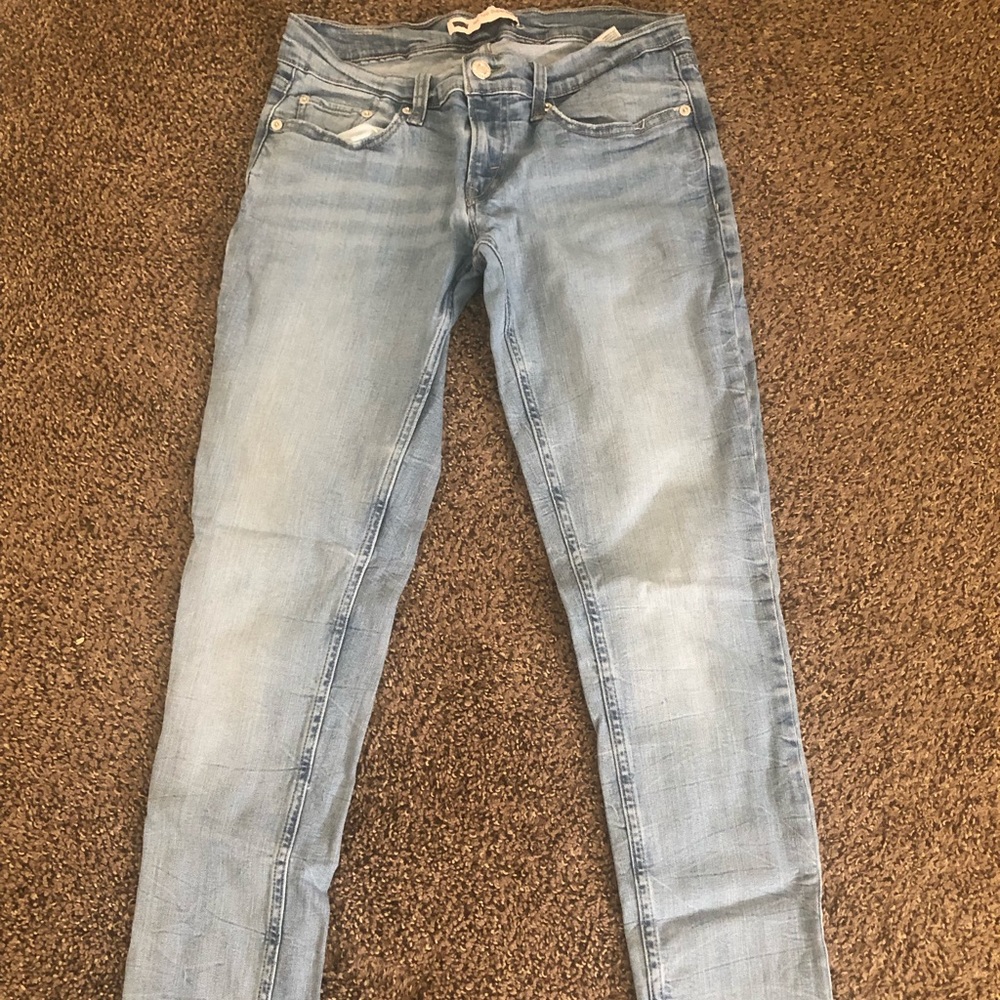Low rise Levi’s